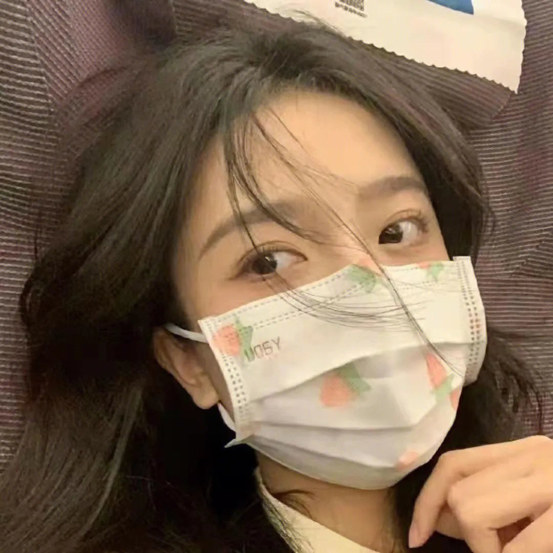 解开他的蝴蝶结